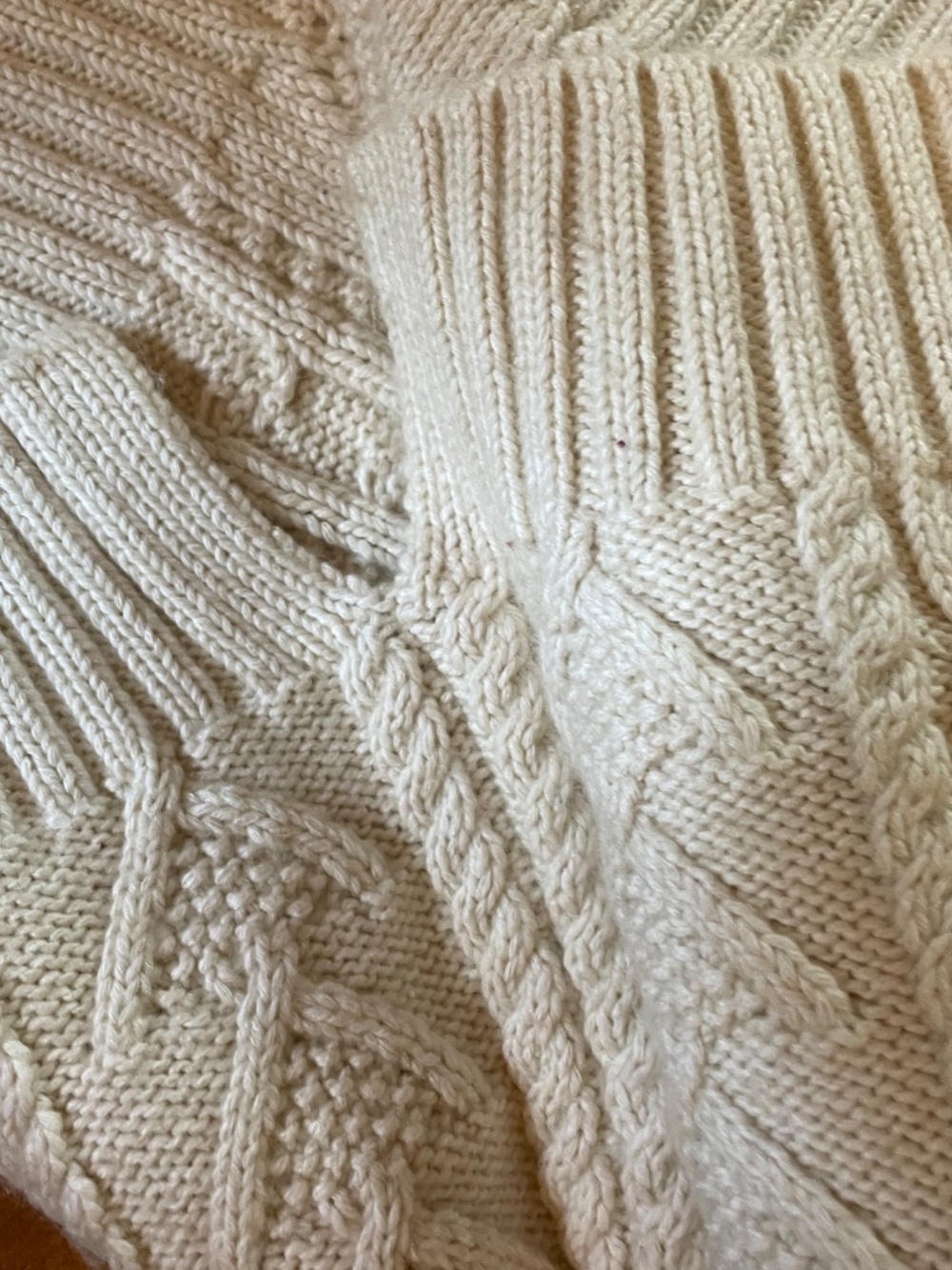 Vintage Ralph Lauren Classic Ivory Cable Knit Sweater - Picture 3 of 8